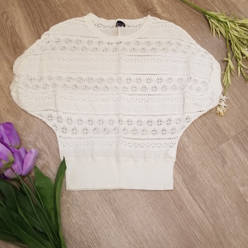 Crochet Short Sleeve Knit